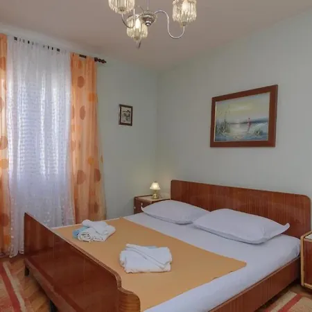 Guest house Mirjana Trogir